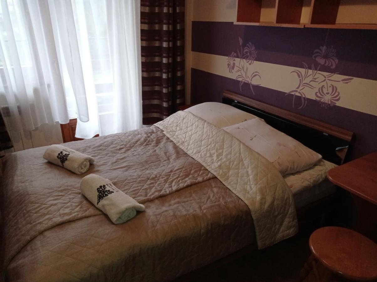 Pod Tatrami Bed & Breakfast Bukowina Tatrzanska Exterior photo