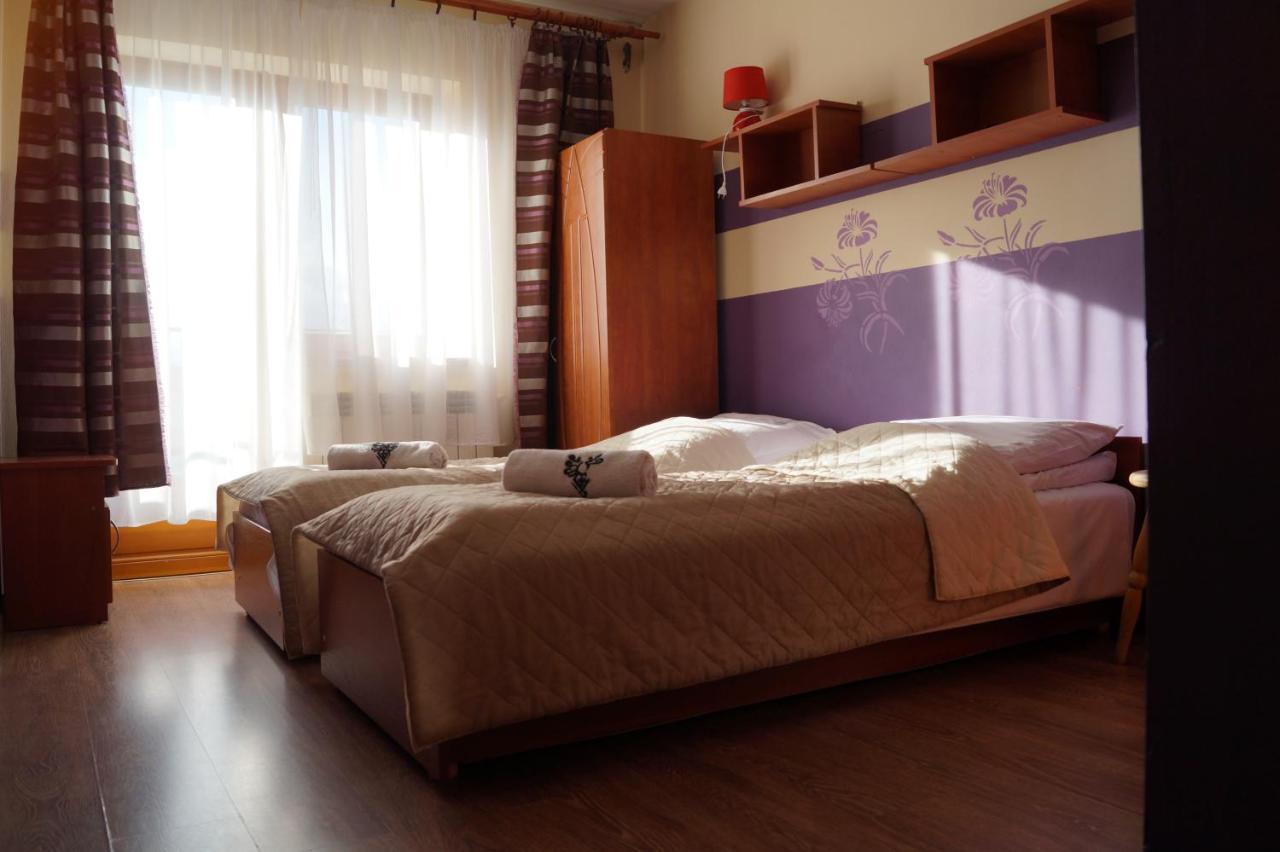 Pod Tatrami Bed & Breakfast Bukowina Tatrzanska Exterior photo