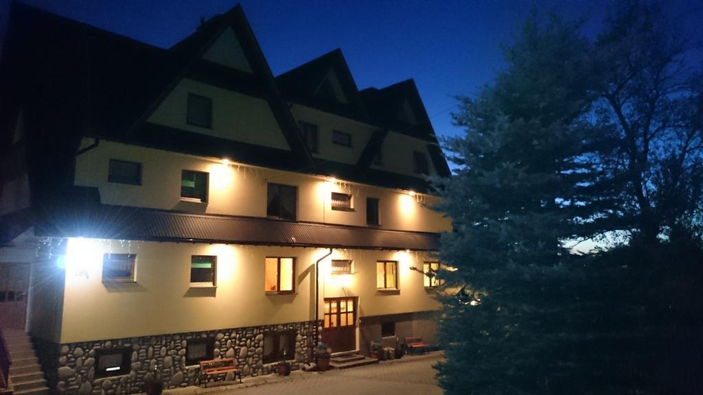 Pod Tatrami Bed & Breakfast Bukowina Tatrzanska Exterior photo